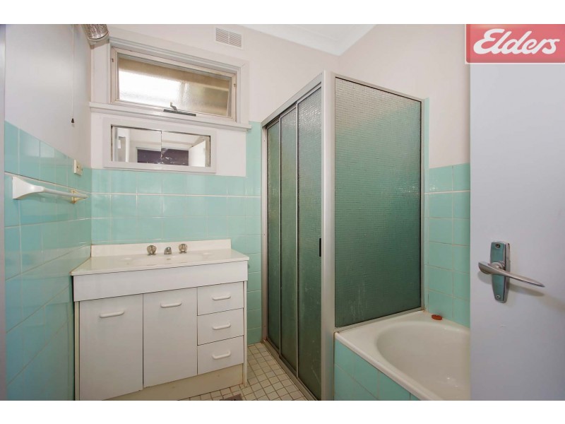 528 Douglas Road, Lavington NSW 2641