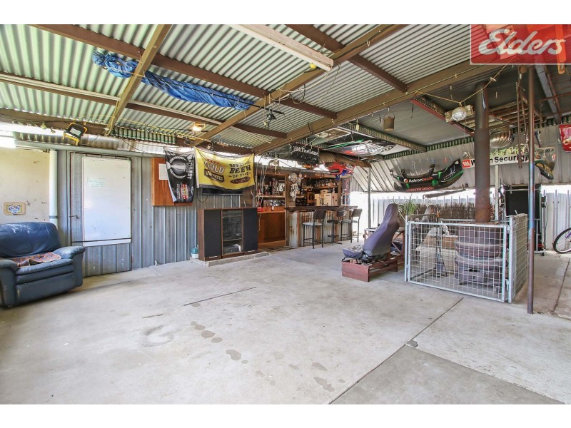528 Douglas Road, Lavington NSW 2641