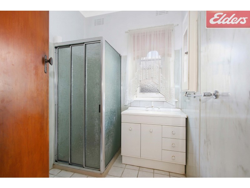 929 Padman Drive, West Albury NSW 2640