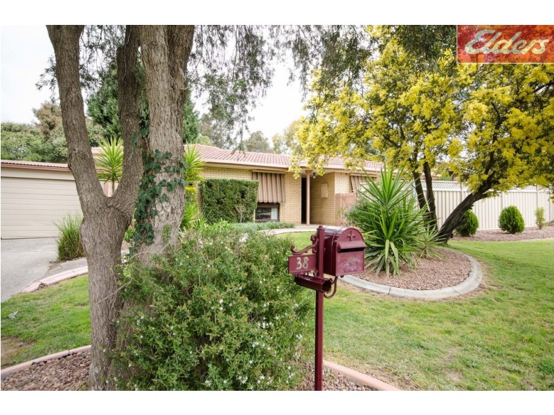 38 Wiltshire Crescent, Wodonga VIC 3690
