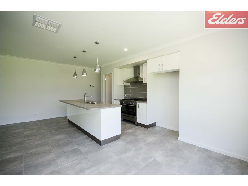 8 Doubell Street, Killara VIC 3691