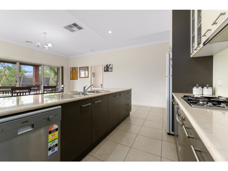 29 Montclair Avenue, Wodonga VIC 3690