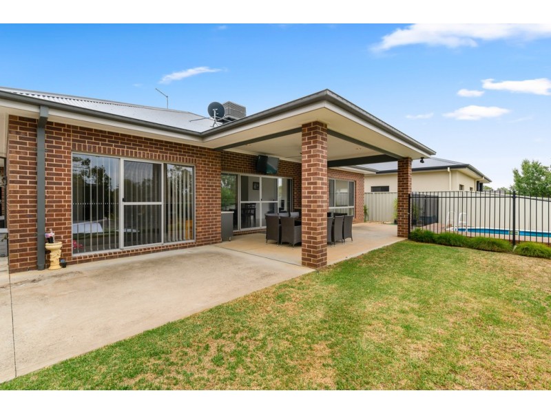 29 Montclair Avenue, Wodonga VIC 3690