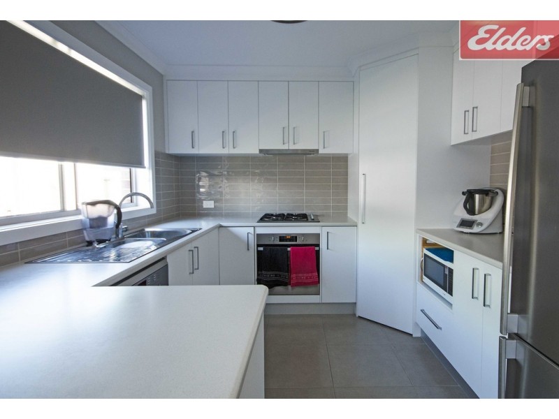 54 WOODLAND STREET, Wodonga VIC 3690