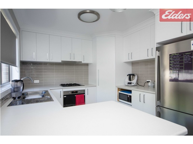 54 WOODLAND STREET, Wodonga VIC 3690