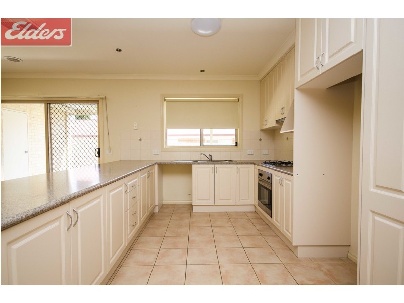 6 Lytham Court, Wodonga VIC 3690
