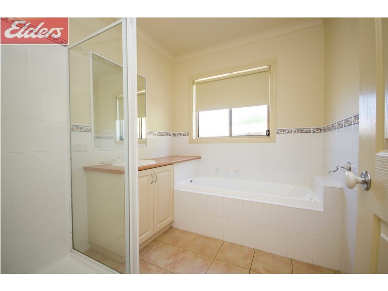 6 Lytham Court, Wodonga VIC 3690
