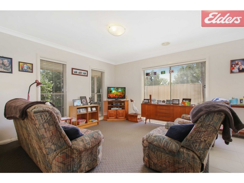 2/58 Russell Street, Howlong NSW 2643