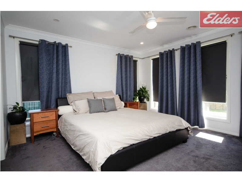 2 Victoria Cross Parade, Wodonga VIC 3690