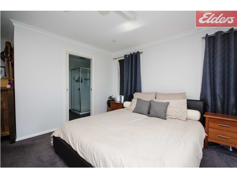 2 Victoria Cross Parade, Wodonga VIC 3690