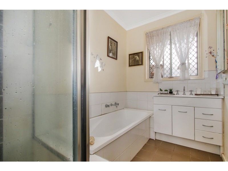 146 Melrose Drive, Wodonga VIC 3690