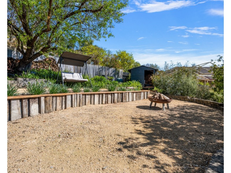 8 Lingford Court, Wodonga VIC 3690