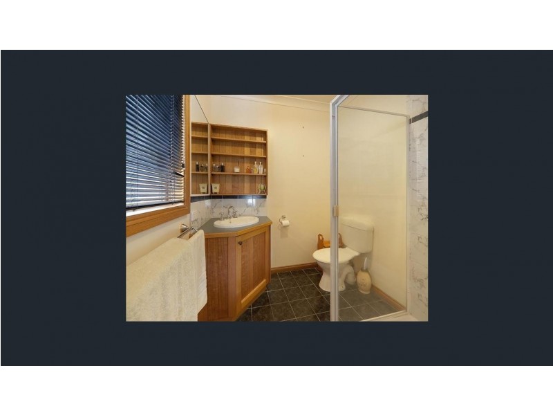 9 Clarendon Avenue, Wodonga VIC 3690