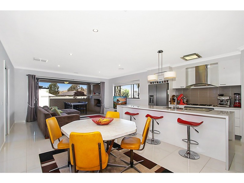 8 Dwyer Avenue, Wodonga VIC 3690