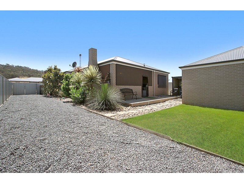 8 Dwyer Avenue, Wodonga VIC 3690