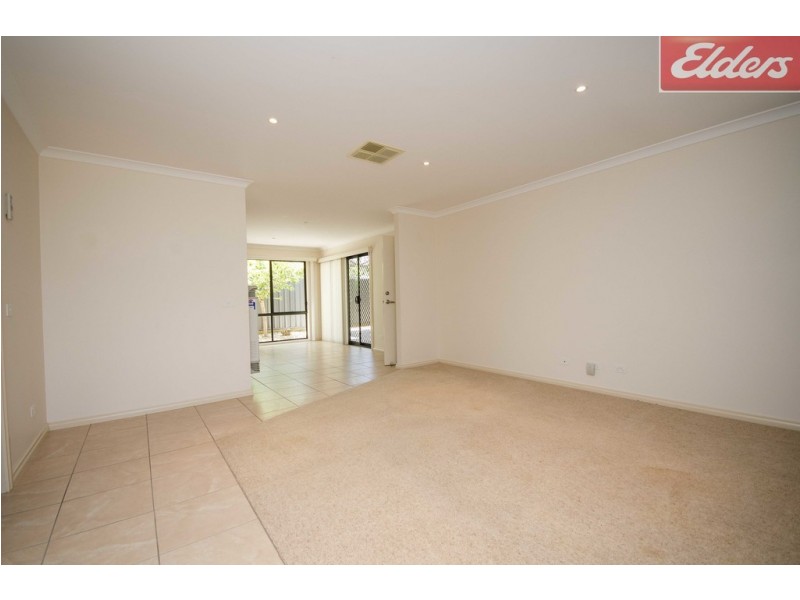 14A St Levans Place, Lavington NSW 2641