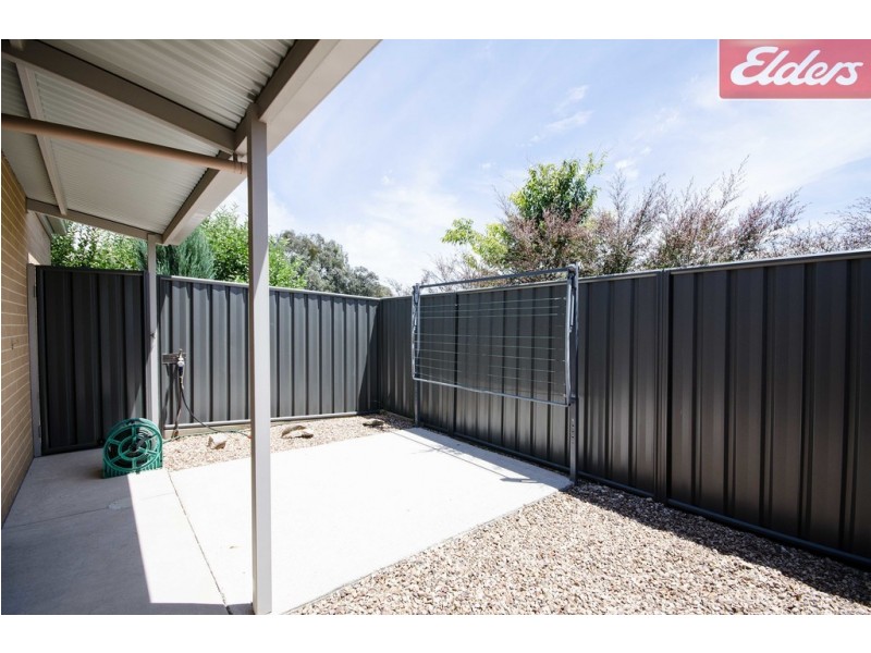 14A St Levans Place, Lavington NSW 2641