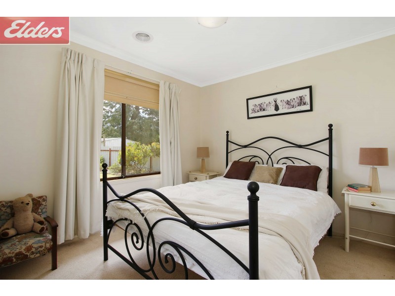 12 Lynch Court, Wodonga VIC 3690