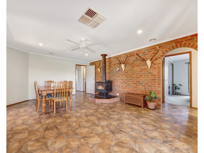 13 Murra Court, Kiewa VIC 3691