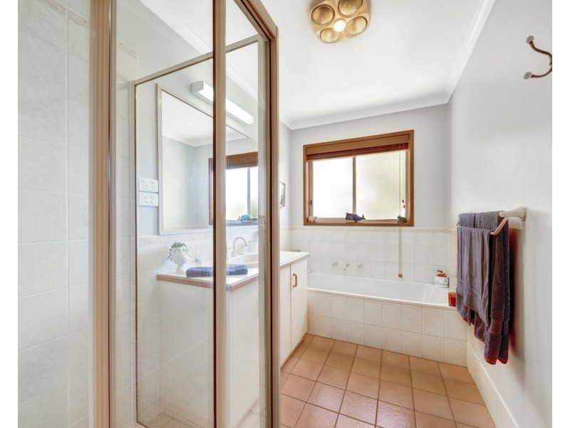 13 Murra Court, Kiewa VIC 3691