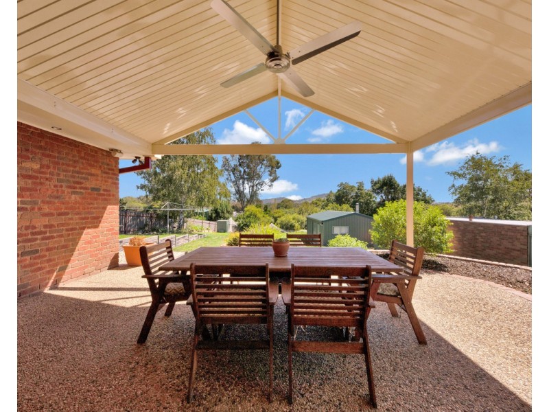 13 Murra Court, Kiewa VIC 3691