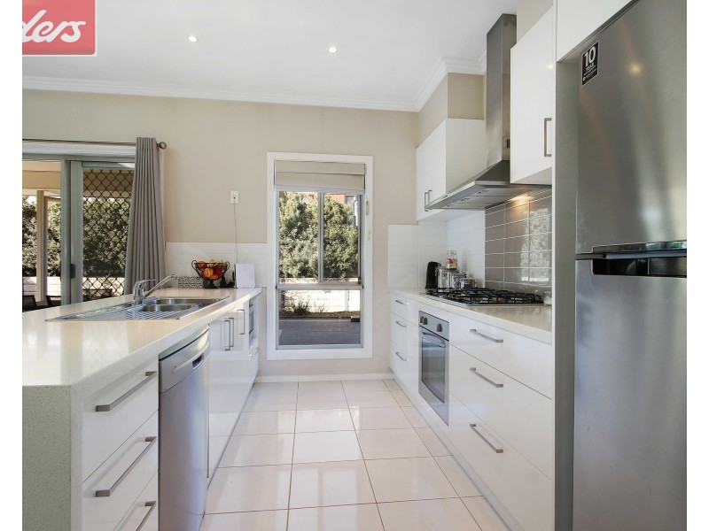 66 Newton Circuit, Thurgoona NSW 2640
