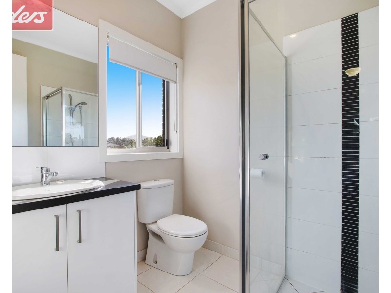66 Newton Circuit, Thurgoona NSW 2640