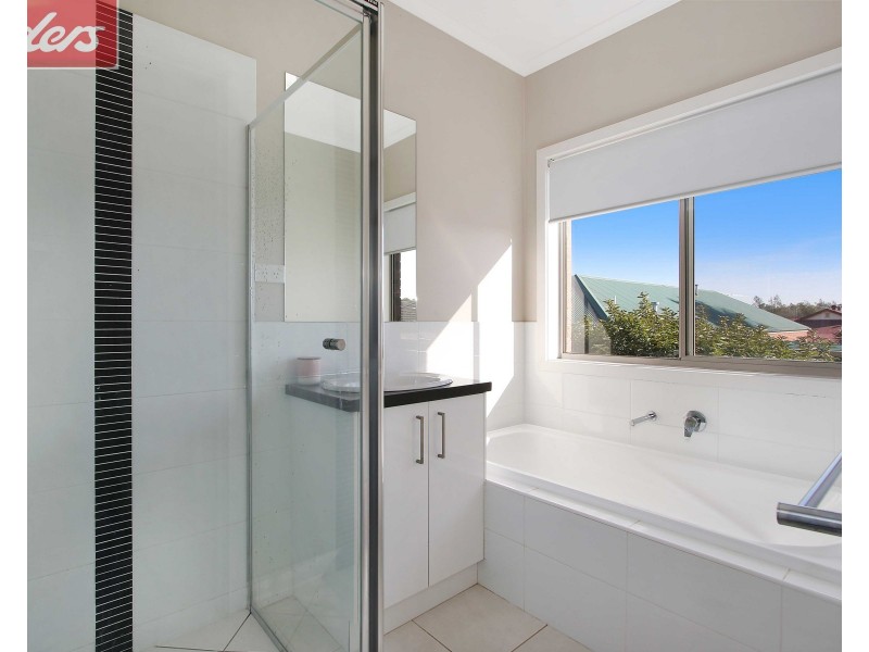 66 Newton Circuit, Thurgoona NSW 2640