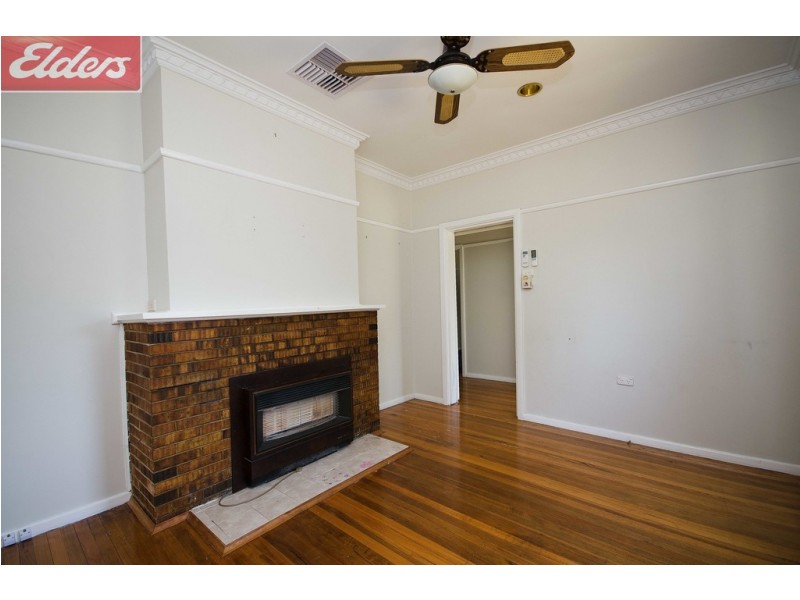 1/481 Kotthoff Street, Lavington NSW 2641