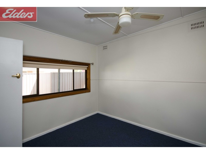 1/481 Kotthoff Street, Lavington NSW 2641