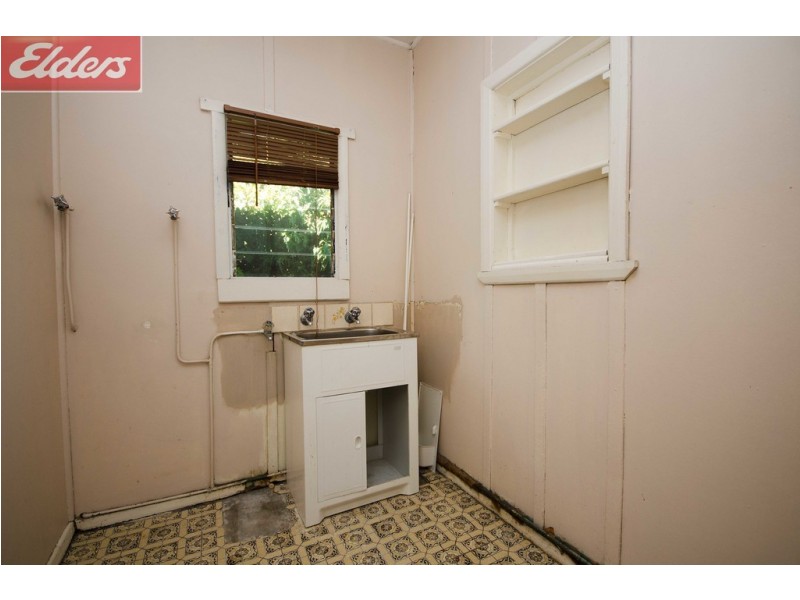 1/481 Kotthoff Street, Lavington NSW 2641