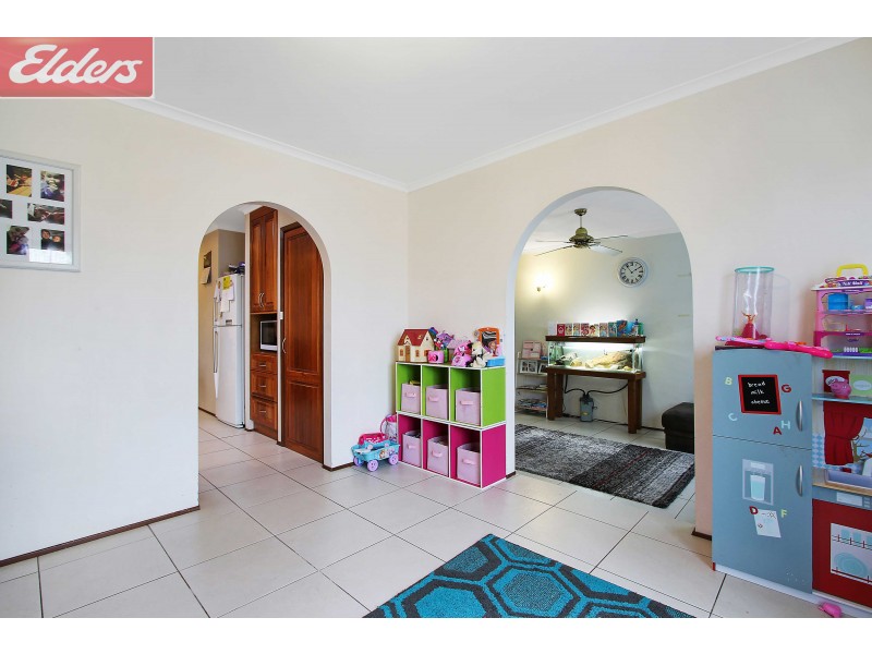 319 Parkland Crescent, Lavington NSW 2641
