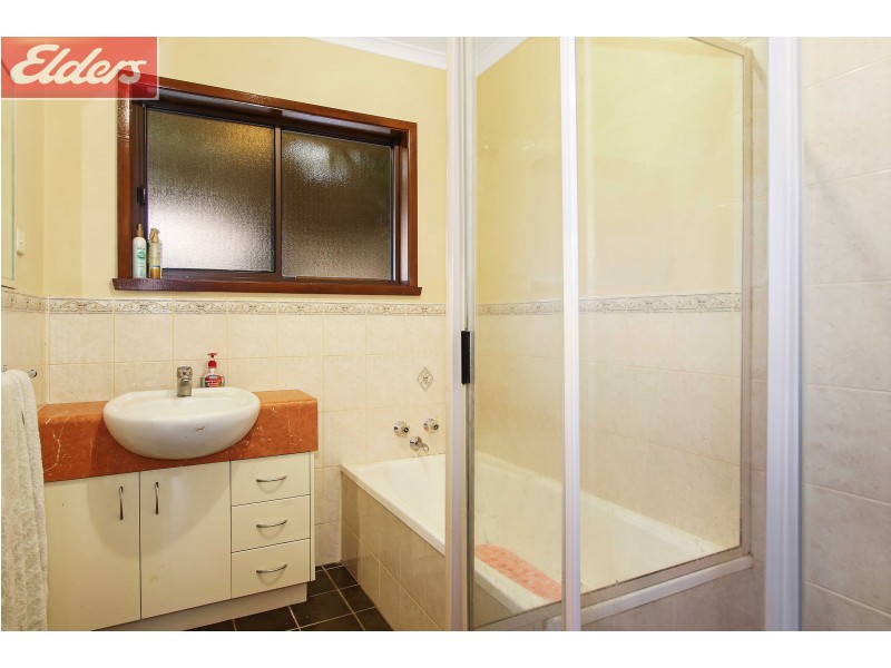 319 Parkland Crescent, Lavington NSW 2641