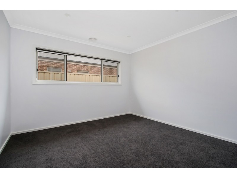 18 Ruthven Circuit, Wodonga VIC 3690