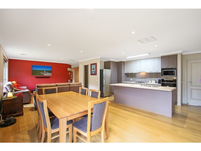 16 Montclair Avenue, Wodonga VIC 3690