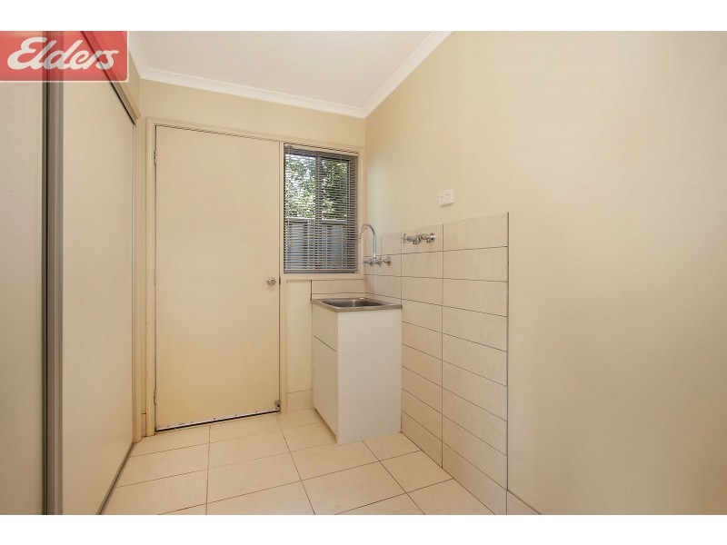 6 Chafia Place, Lavington NSW 2641