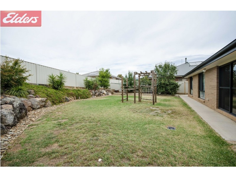 25 McSwiney Court, Wodonga VIC 3690
