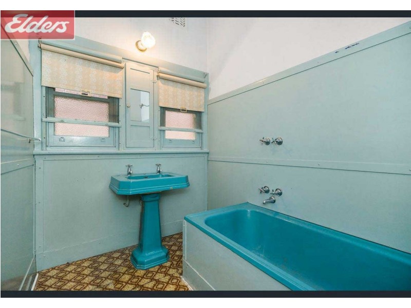 311 Urana Road, Lavington NSW 2641