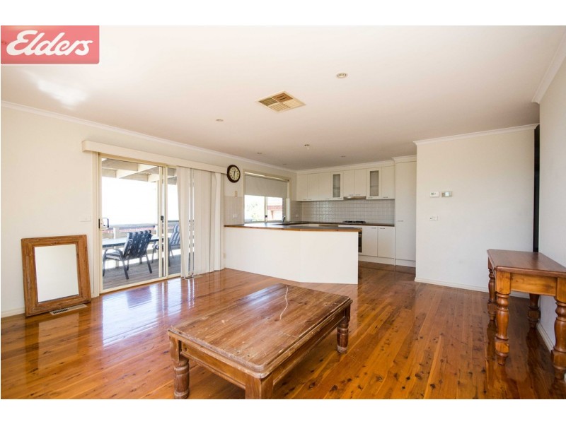 32 Kingfisher Drive, Wodonga VIC 3690