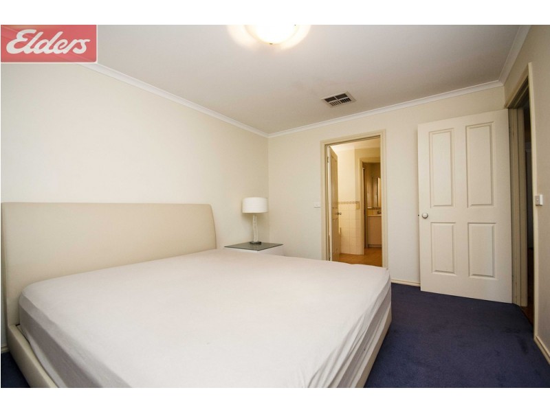 32 Kingfisher Drive, Wodonga VIC 3690