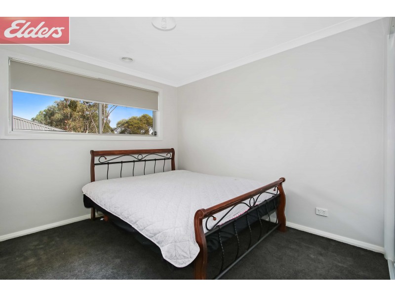 8 Riverboat Drive, Thurgoona NSW 2640