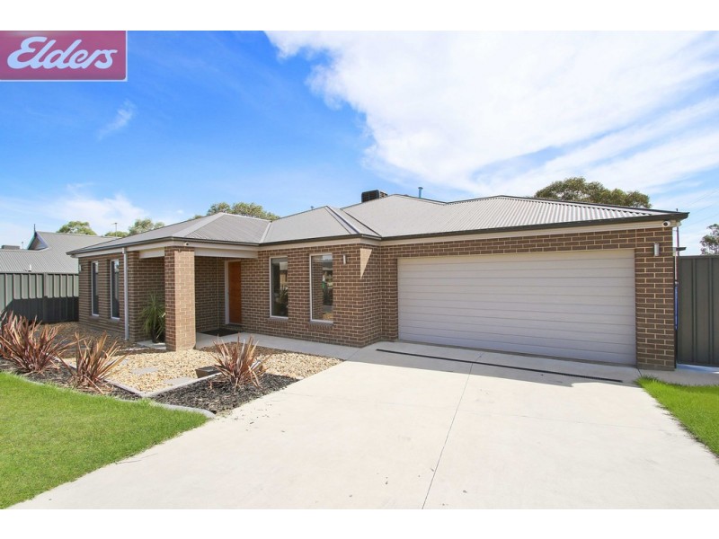8 Riverboat Drive, Thurgoona NSW 2640