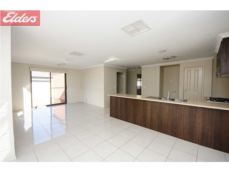 53 Victoria Cross Parade, Wodonga VIC 3690