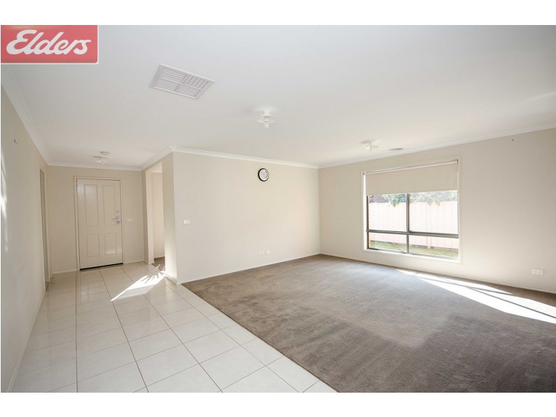 53 Victoria Cross Parade, Wodonga VIC 3690