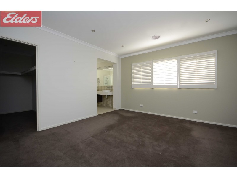 30 Victoria Cross Parade, Wodonga VIC 3690