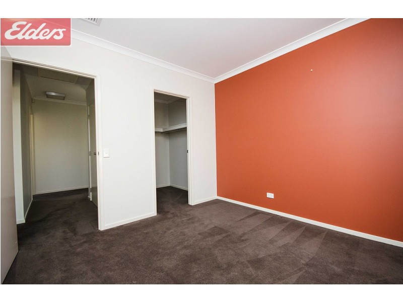 30 Victoria Cross Parade, Wodonga VIC 3690