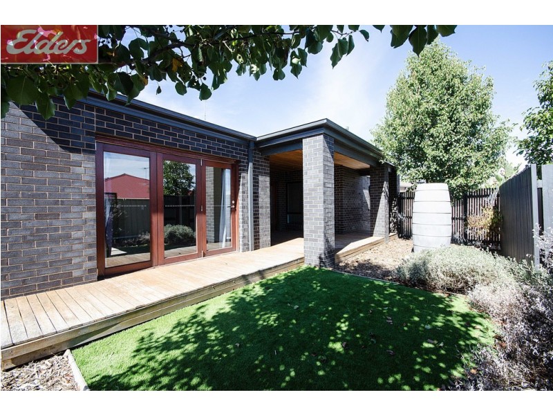 30 Victoria Cross Parade, Wodonga VIC 3690