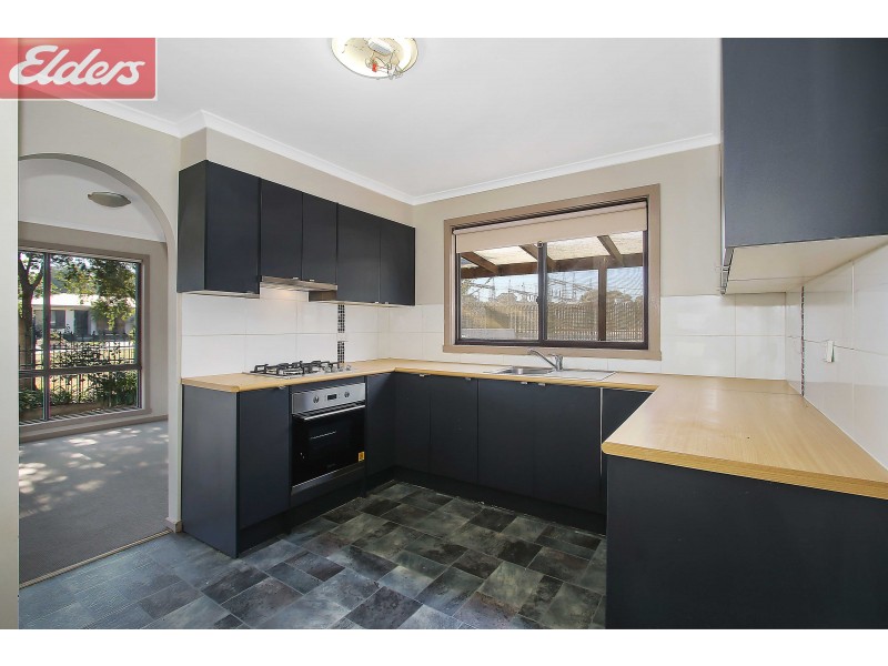 285 Clarence Street, Lavington NSW 2641