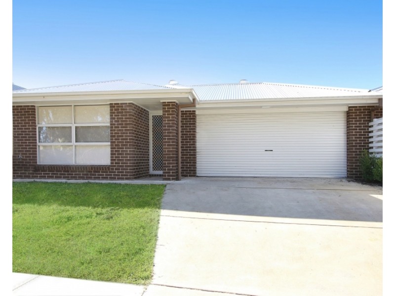 1/10 Wattlebird Drive, Bandiana VIC 3694