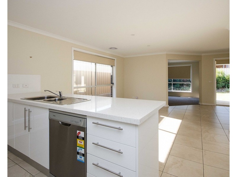 1/10 Wattlebird Drive, Bandiana VIC 3694